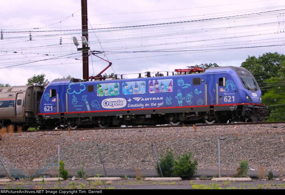 AMTK 621 leading train 152.